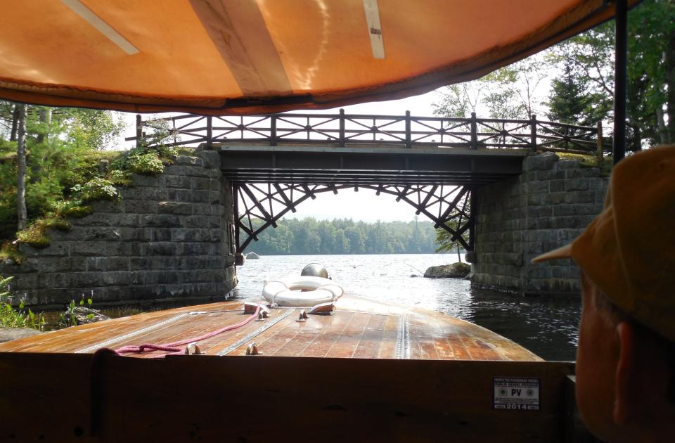 boat tour